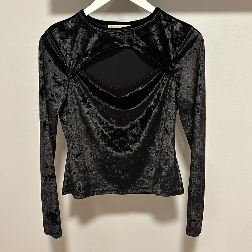 Michael Kors crushed velvet cut out top.